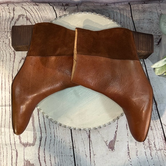 Crown Vintage Tan Caramel Cognac Leather Ankle Booties Size 7.5 - Picture 9 of 15